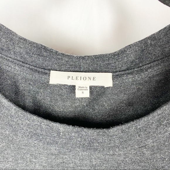 PLEIONE Embellished Gray Floral Sweater - S - Picture 4 of 7